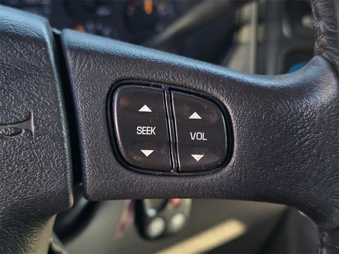 Used 2003 GMC Sierra 2500 SLT w/ SLT Preferred Equipment Group image 31