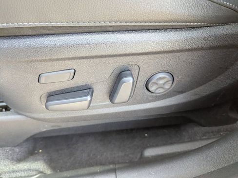 Used 2025 Kia Telluride SX image 19