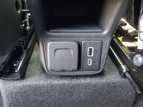 New 2026 Chevrolet TrailBlazer LT w/ Convenience Package FWD image 14