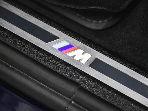 Used 2023 BMW X7 xDrive40i w/ Executive Package image 11