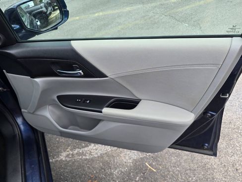 Used 2013 Honda Accord EX-L image 30