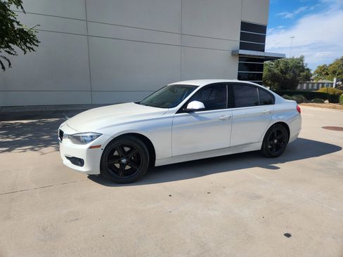 Used 2015 BMW 320i Sedan image 24