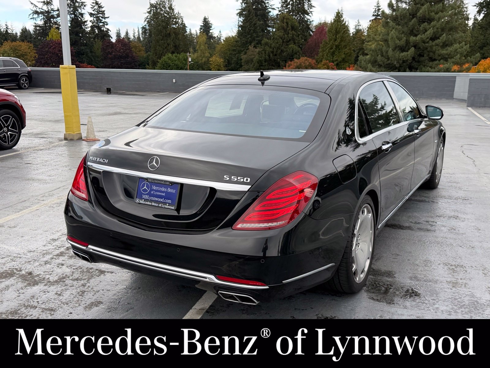 Used 2017 Mercedes-Benz Maybach S 550 4MATIC image 6