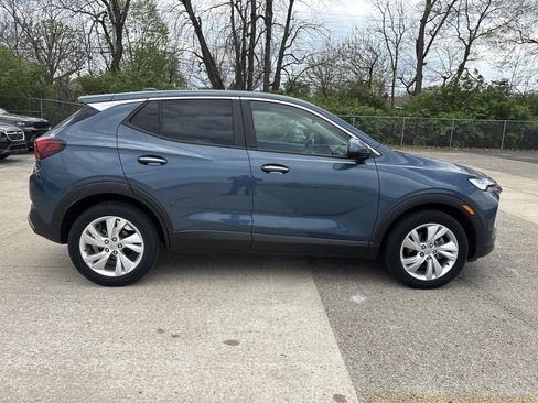 Used 2024 Buick Encore GX Preferred image 3