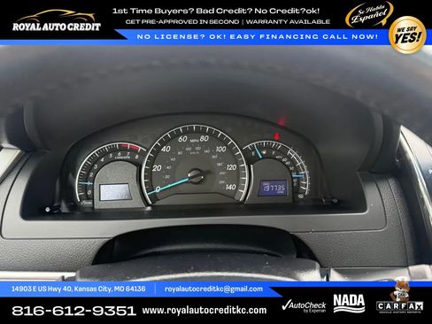 Used 2012 Toyota Camry XLE FWD image 11