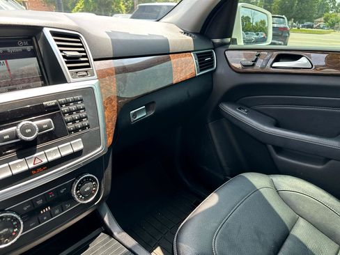 Used 2014 Mercedes-Benz ML 350 4MATIC w/ Premium 1 Package image 15