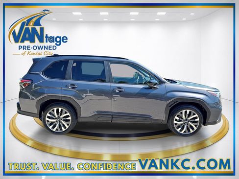 Certified 2025 Subaru Forester Touring AWD/4WD image 5