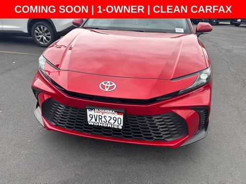 Used 2026 Toyota Camry SE FWD image 9