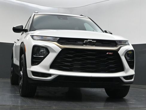 Used 2023 Chevrolet TrailBlazer RS AWD/4WD image 34