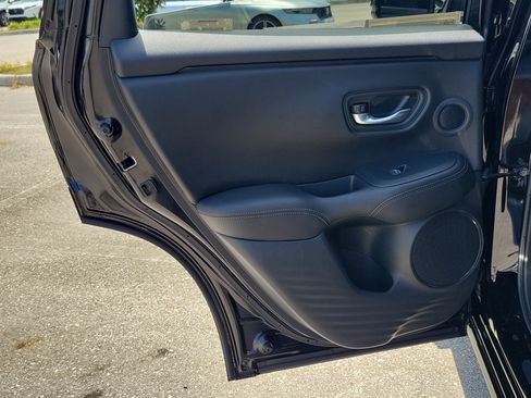 Used 2025 Honda HR-V EX-L image 13
