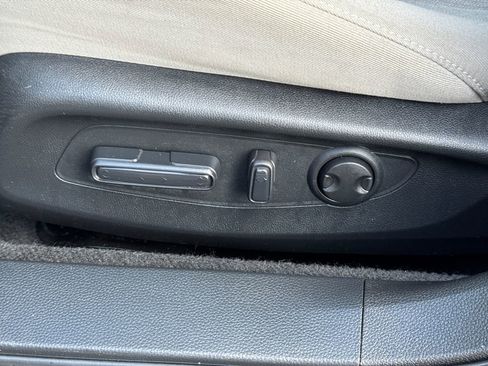 Used 2023 Honda Accord EX image 23