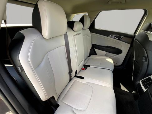 New 2026 Kia Sportage EX FWD image 19