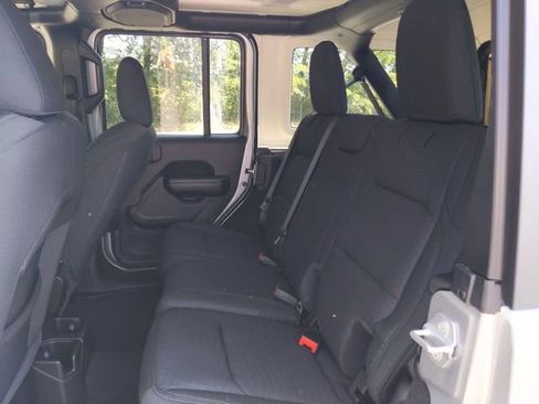 Used 2020 Jeep Wrangler Unlimited Sport S AWD/4WD image 14