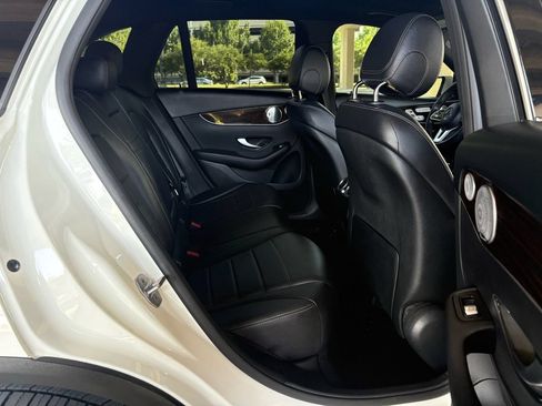 Used 2020 Mercedes-Benz GLC 300 image 34