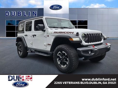 Used 2024 Jeep Wrangler Unlimited Rubicon w/ Technology Group image 1