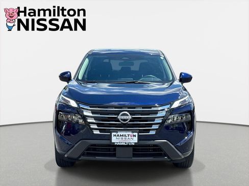 Certified 2026 Nissan Rogue SV AWD/4WD image 6