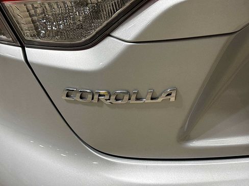 Used 2022 Toyota Corolla LE FWD image 24
