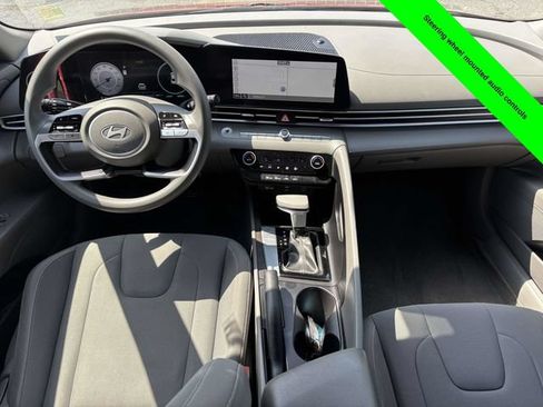 Used 2024 Hyundai Elantra SEL FWD image 27