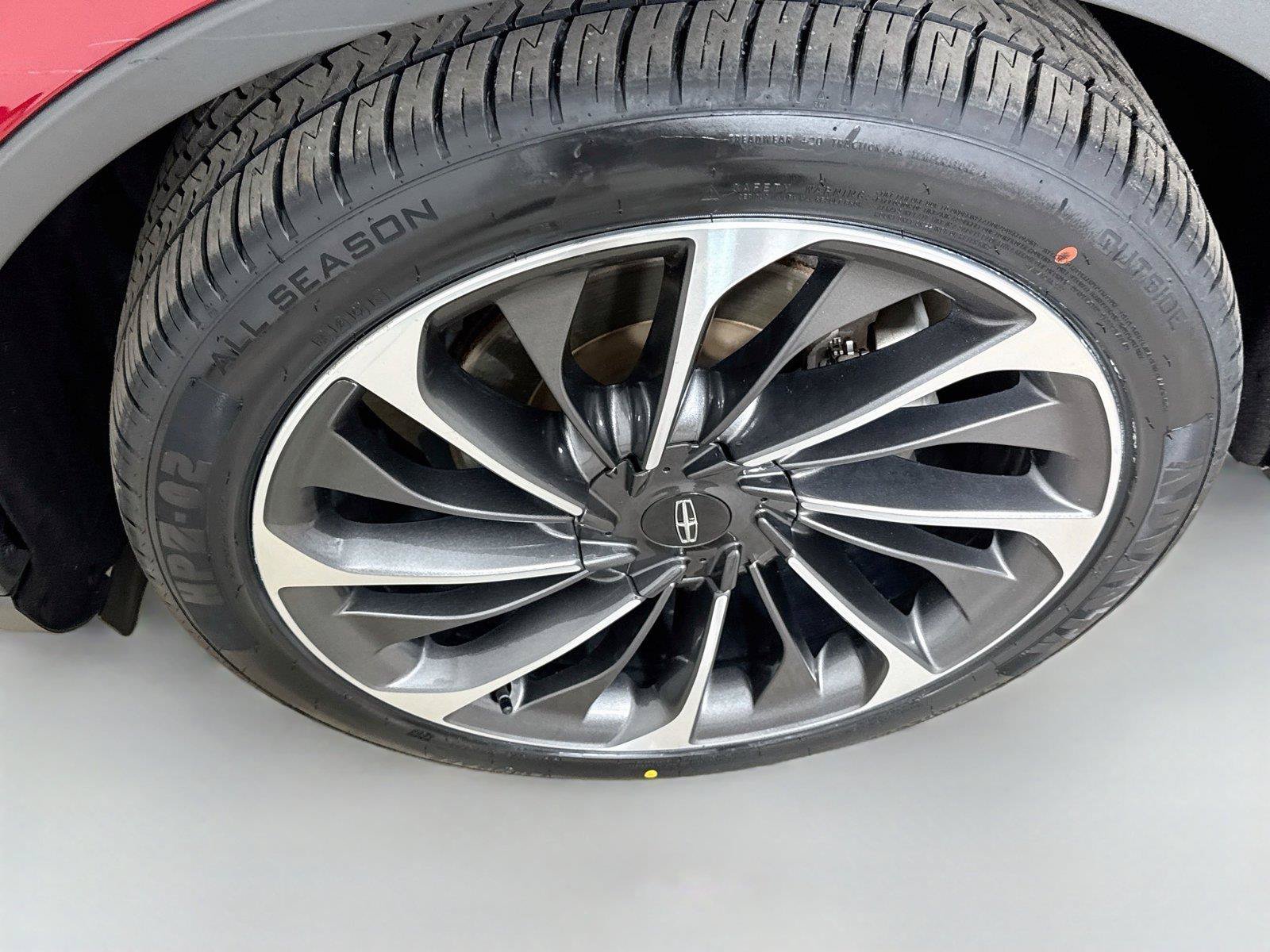Used 2020 Lincoln Aviator Reserve w/ Equipment Group 202A AWD/4WD image 32