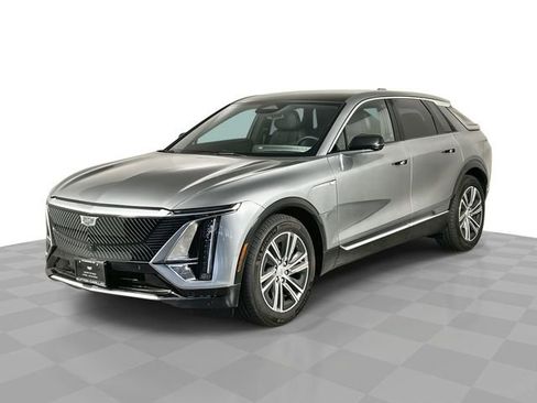 Certified 2024 Cadillac Lyriq Luxury RWD image 1