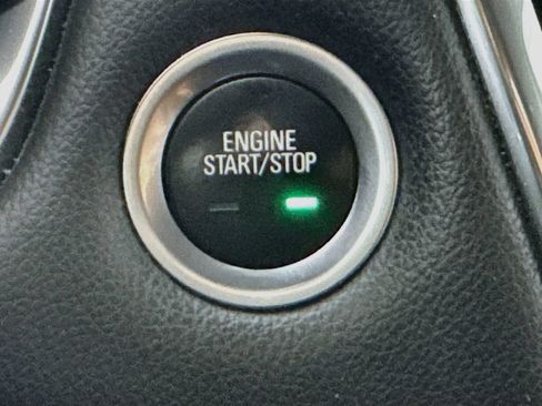 Used 2020 Chevrolet Traverse LS FWD image 19