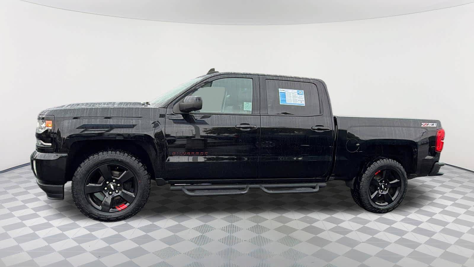 Used 2017 Chevrolet Silverado 1500 LTZ Z71 w/ Redline Edition AWD/4WD image 8