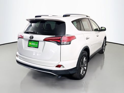 Used 2018 Toyota RAV4 Limited FWD image 10