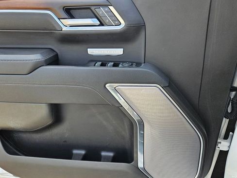 Used 2025 GMC Sierra 1500 Denali image 24