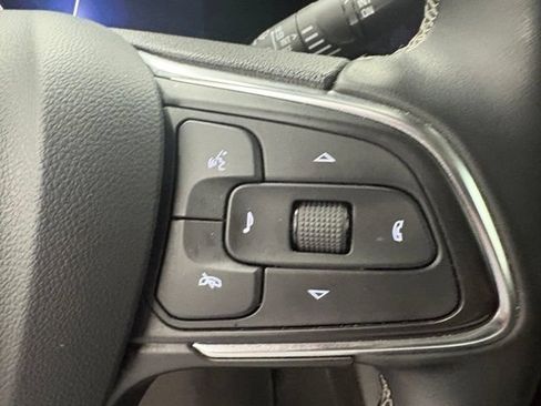 Used 2025 Buick Encore GX Preferred FWD image 18