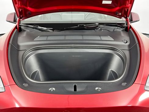 Used 2025 Tesla Model Y Long Range image 15