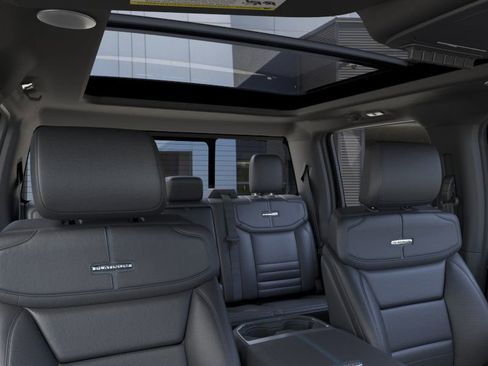 New 2026 Ford F450 Platinum w/ FX4 Off-Road Package image 22