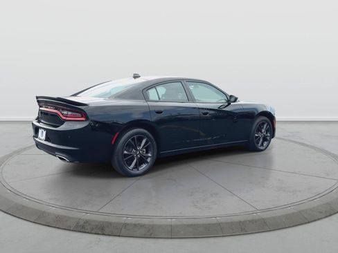 Used 2023 Dodge Charger SXT w/ Blacktop Package AWD/4WD image 8