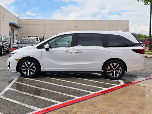 Used 2025 Honda Odyssey EX-L image 6