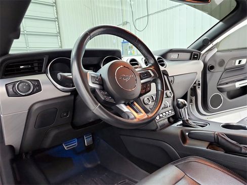 Used 2020 Ford Mustang GT Premium image 18