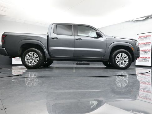 Used 2023 Nissan Frontier SV image 42