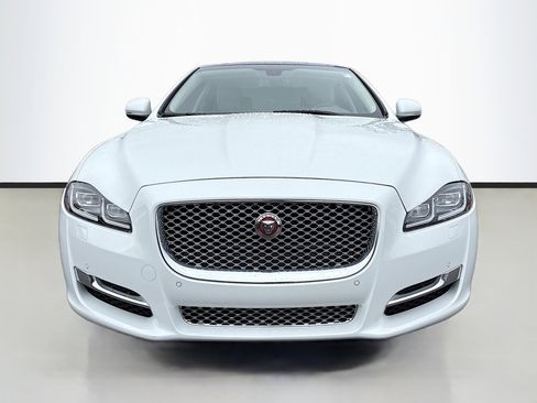 Used 2017 Jaguar XJ L Portfolio image 8