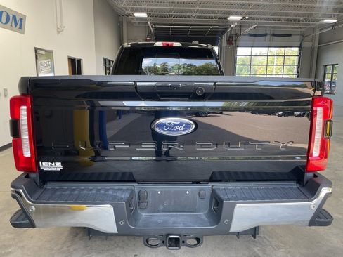 Used 2024 Ford F250 Lariat image 6