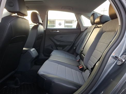 New 2026 Volkswagen Jetta SE FWD image 6