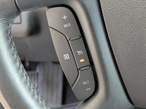 Used 2008 Buick Enclave CXL image 12