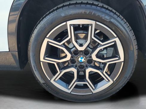 Used 2025 BMW X1 xDrive28i w/ Technology Package image 9