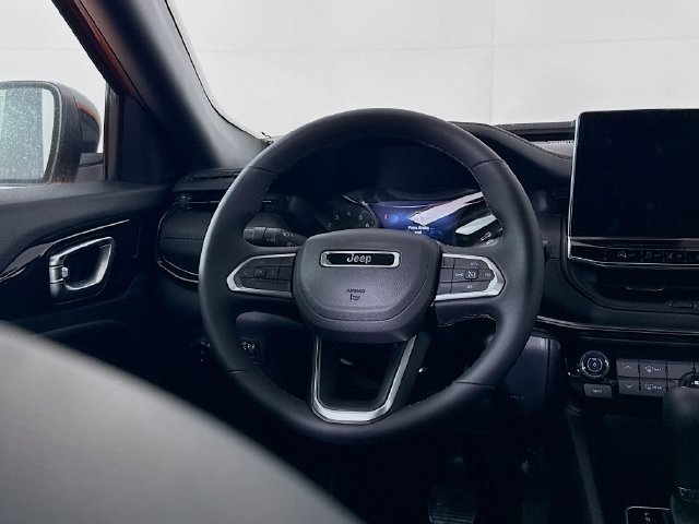 New 2026 Jeep Compass Latitude AWD/4WD image 11