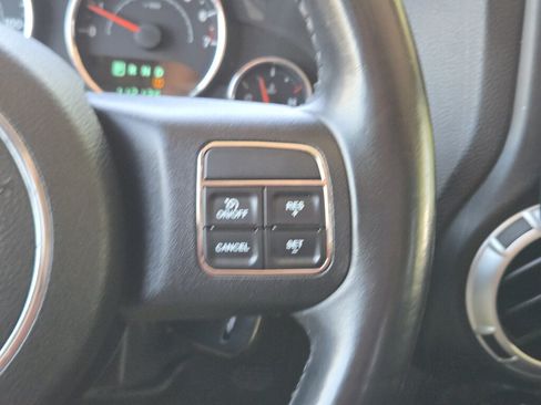 Used 2012 Jeep Wrangler Rubicon w/ PWR Convenience Group AWD/4WD image 18
