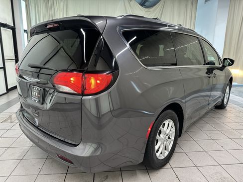 Used 2020 Chrysler Voyager Lxi FWD image 5