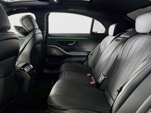 Certified 2023 Mercedes-Benz S 500 4MATIC image 9