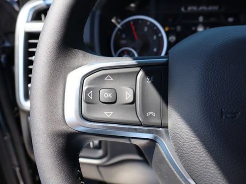 New 2026 RAM 2500 Big Horn AWD/4WD image 21