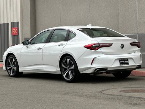 Certified 2025 Acura TLX w/ Technology Package image 7