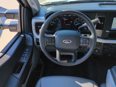 New 2026 Ford F550 4x4 Supercab Super Duty image 15