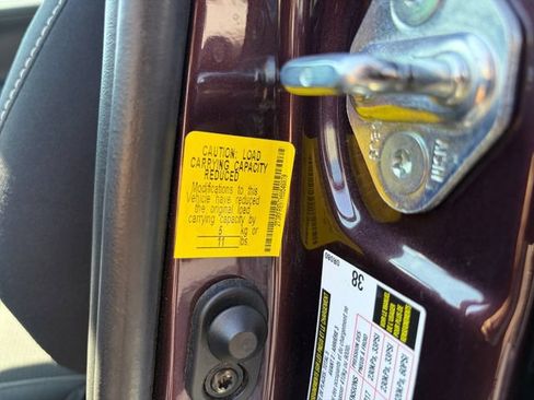 Used 2017 Toyota RAV4 XLE w/ Carpet Mat Package AWD/4WD image 24