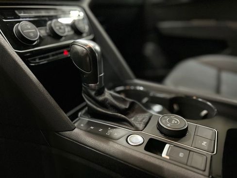 Used 2019 Volkswagen Atlas SEL R-Line image 17