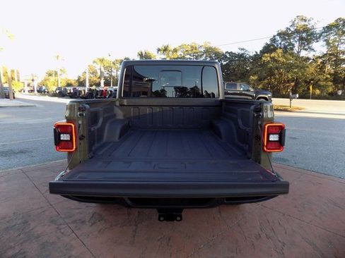 New 2026 Jeep Gladiator Sport AWD/4WD image 5